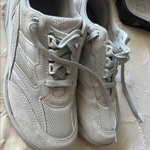 SAS Light Gray Athletic Shoes